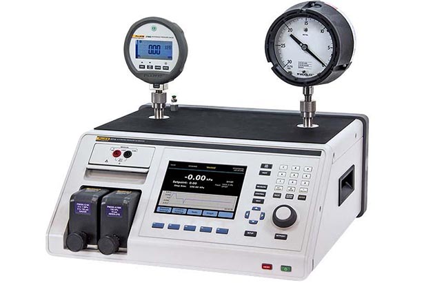 <p>Pneumatic Pressure Controllers / Calibrators</p>
